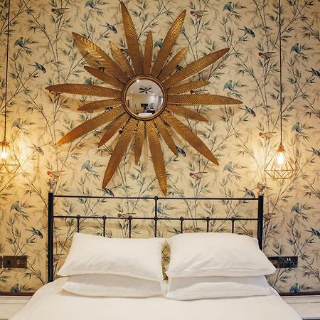 Crown Hotel Stamford Bagian luar foto