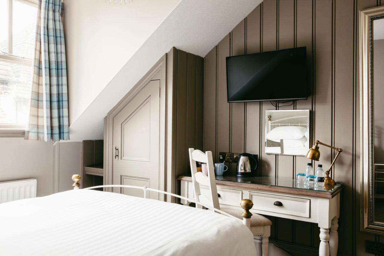 Crown Hotel Stamford Bagian luar foto