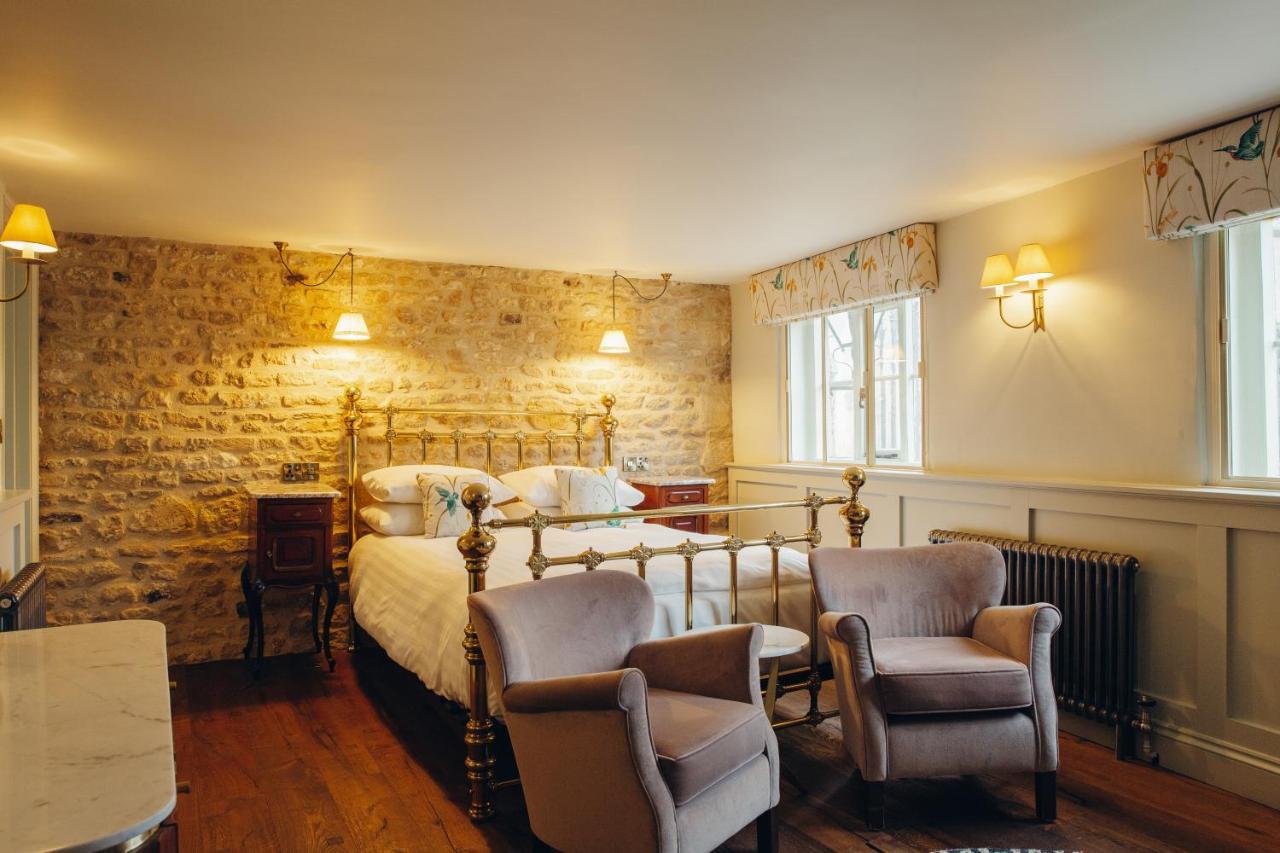 Crown Hotel Stamford Bagian luar foto