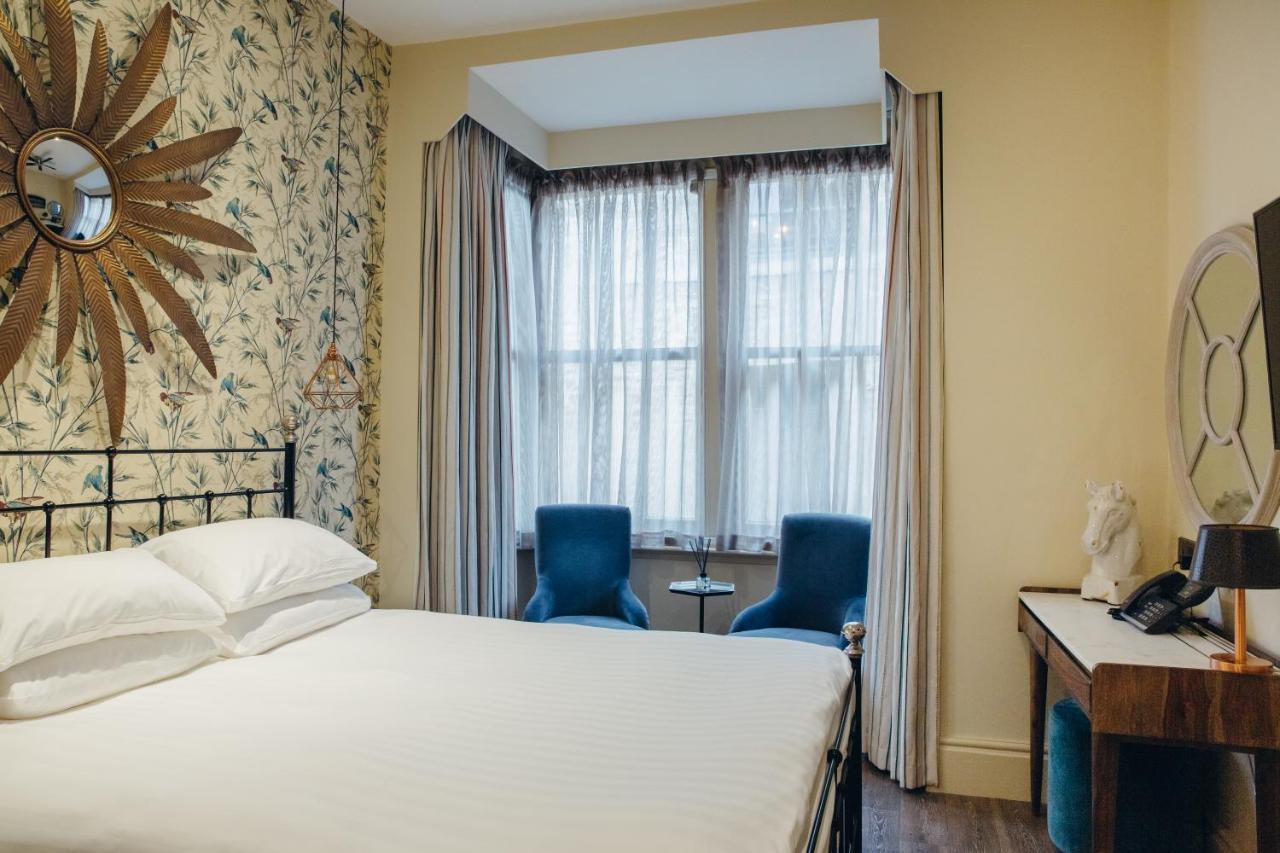 Crown Hotel Stamford Bagian luar foto